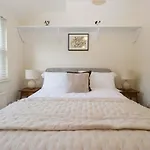 Tram Lane Nyaraló Carnforth