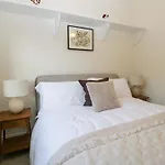 Nyaraló Tram Lane Carnforth