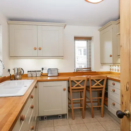 Tram Lane Nyaraló *